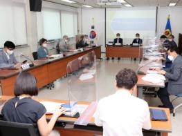 충북도의회, 농촌 인구 증가를 위한 대책 마련 토론 진행 기사 이미지